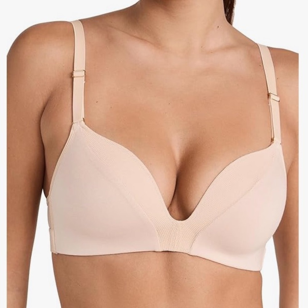Lively All Day Plunge Deep V Wireless Lightly Padded Convertible Bra 36A Nude
